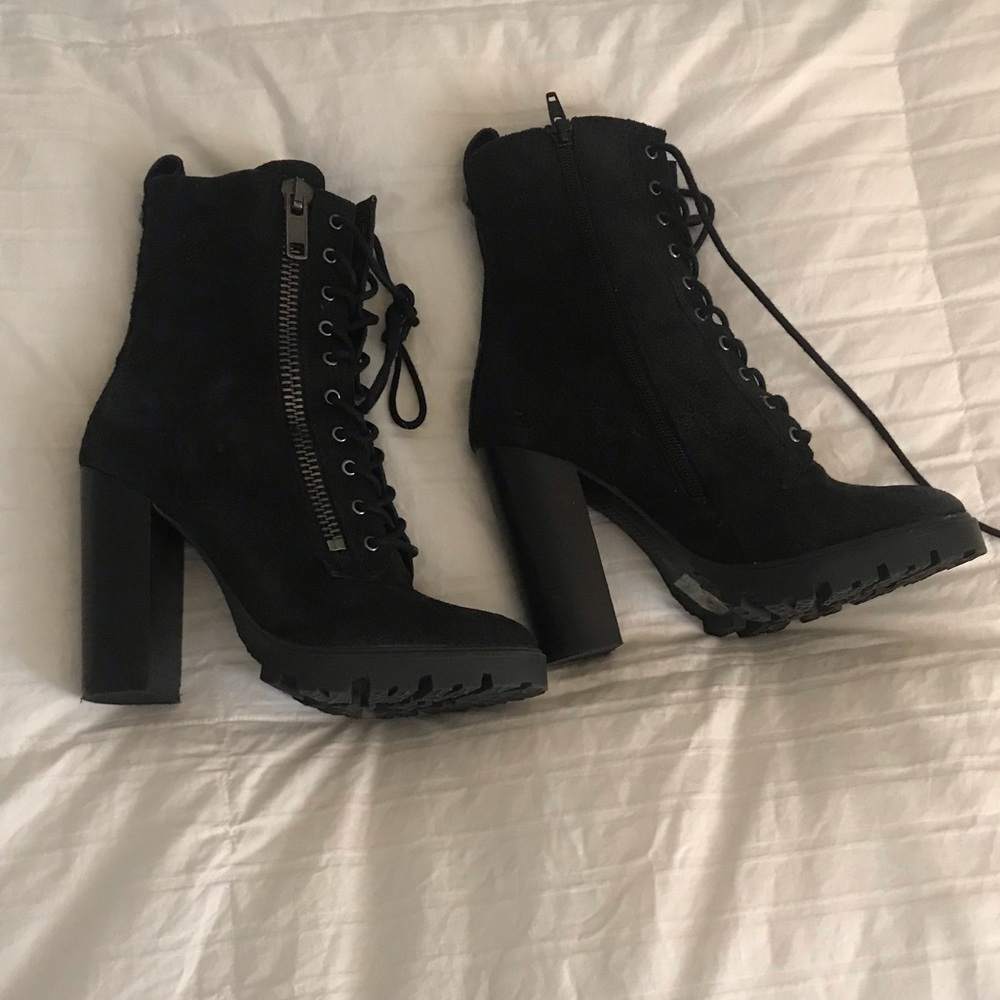 Steve Madden black 4 inch boots